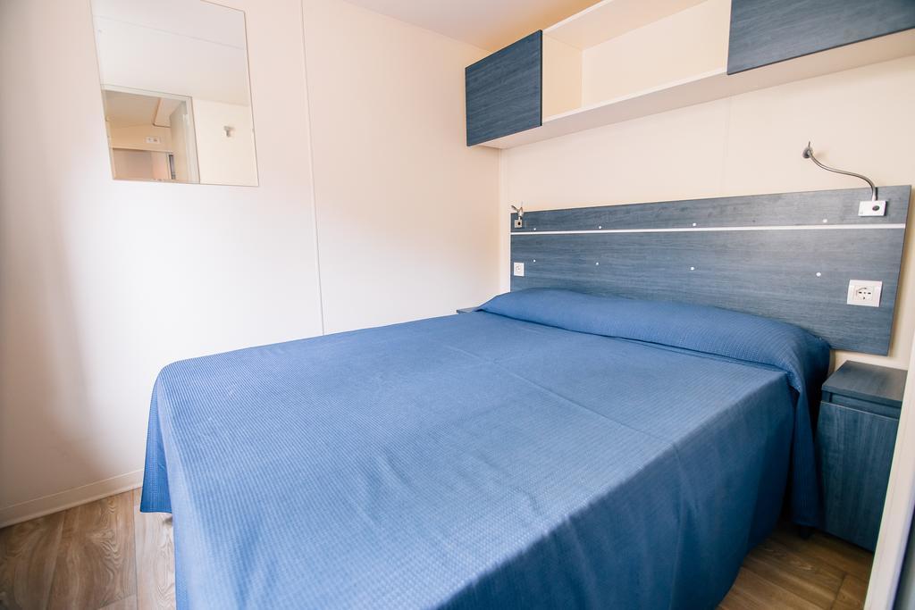 Mobilheim (4 Erwachsene) mit Zugang zum Strand